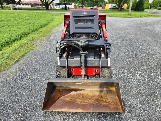 Image of Toro Dingo TX1300 equipment image 2