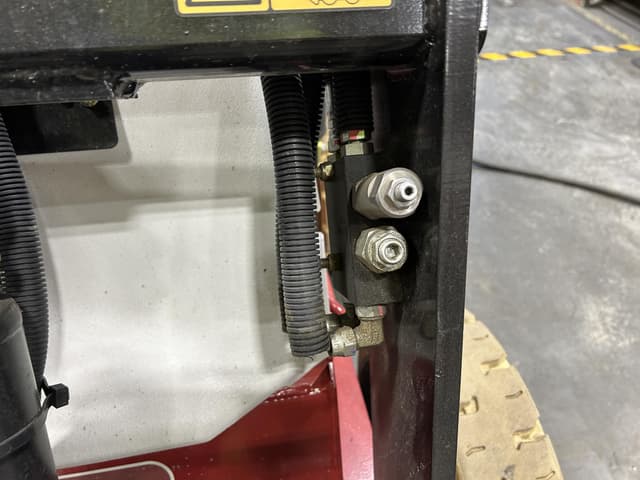 Image of Toro eDingo 500 equipment image 3