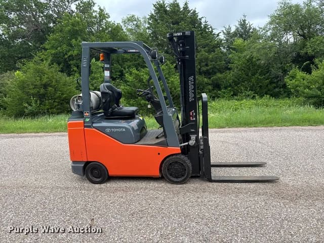 Image of Toyota 8FGCSU20 equipment image 3