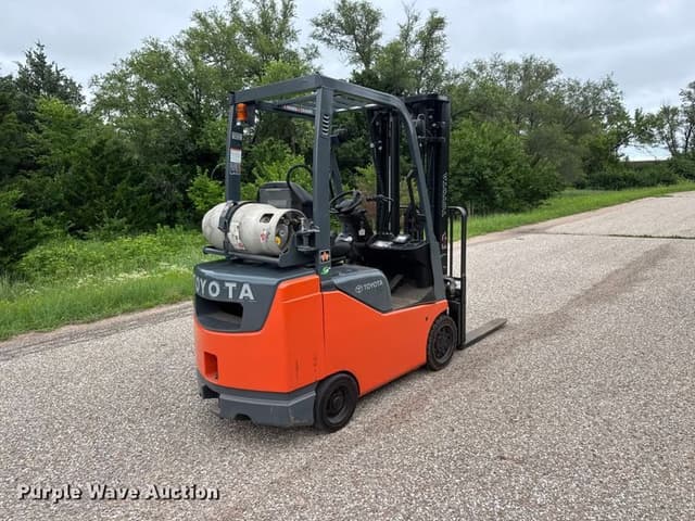 Image of Toyota 8FGCSU20 equipment image 4