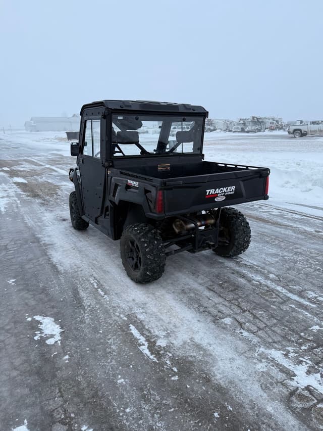 Image of Tracker Off Road 800 SX equipment image 3