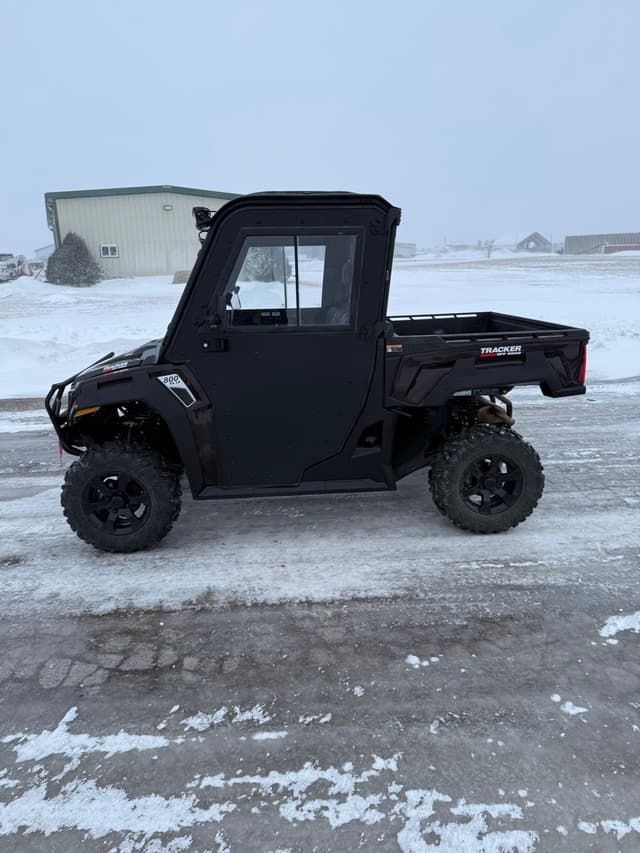 Image of Tracker Off Road 800 SX equipment image 4