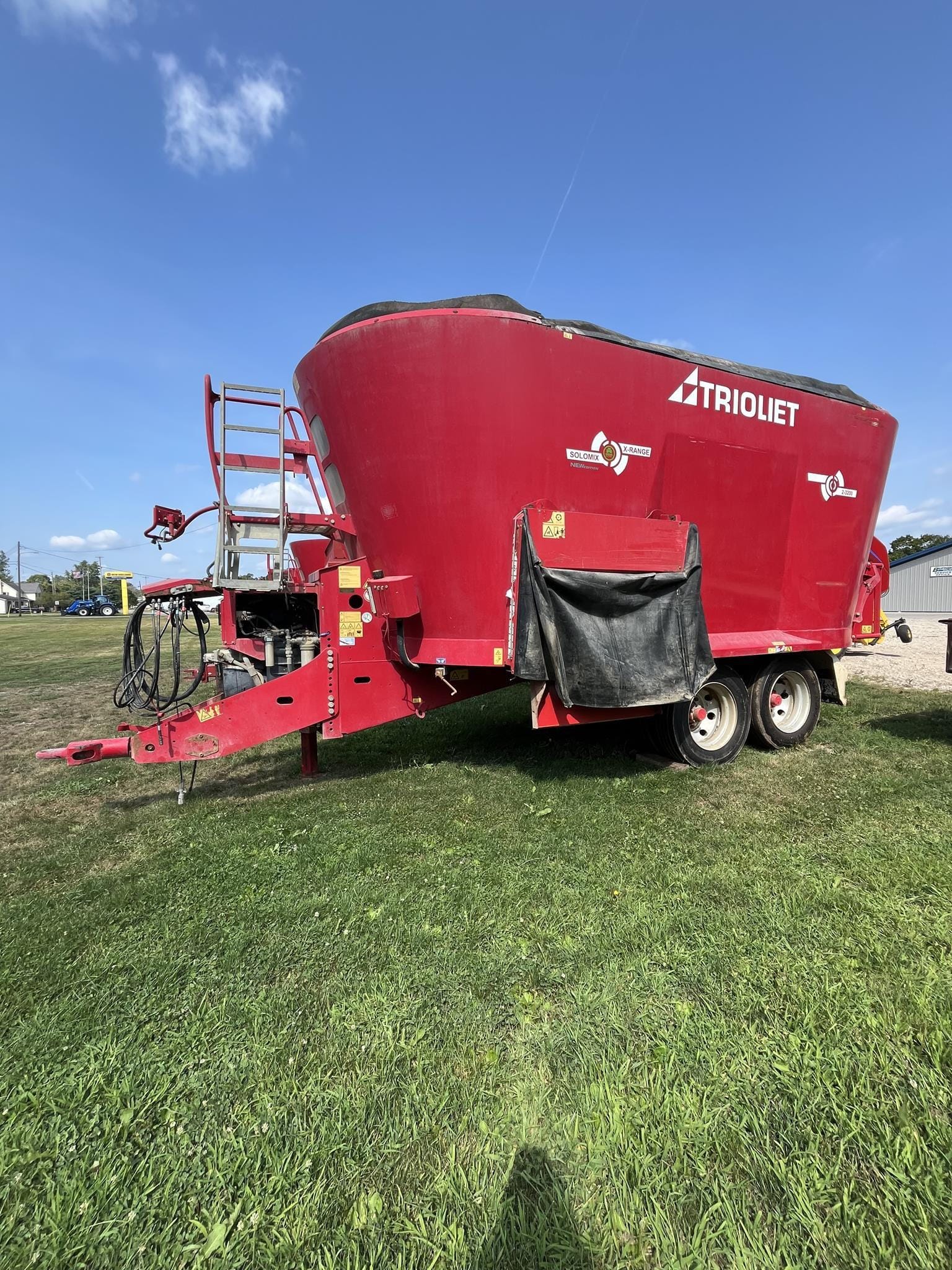 2022 Trioliet Solomix 2-3200 Equipment Image0
