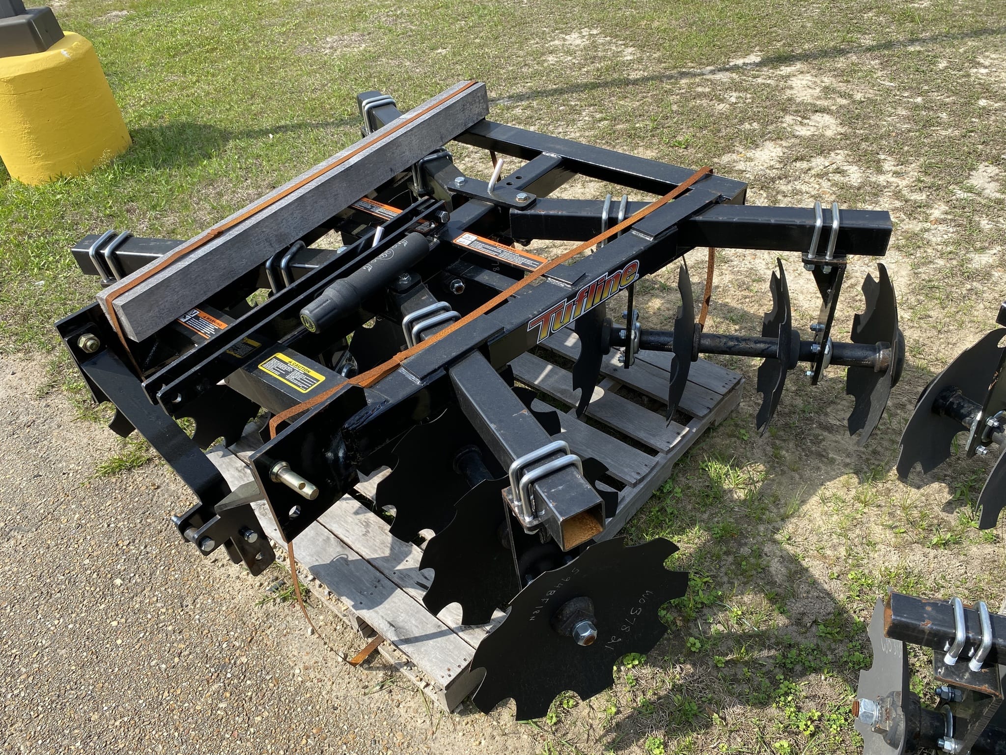 2022 Tufline B1THE91618NN Equipment Image0