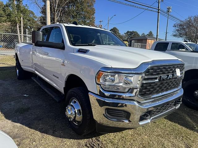 Image of Dodge Ram 3500 equipment image 1