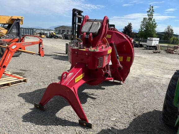 2022 QuadCo  24B360XT Equipment Image0