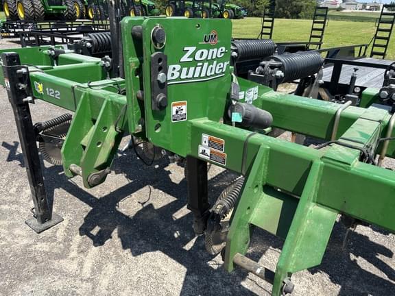 Image of Unverferth Zone-Builder 122 equipment image 3