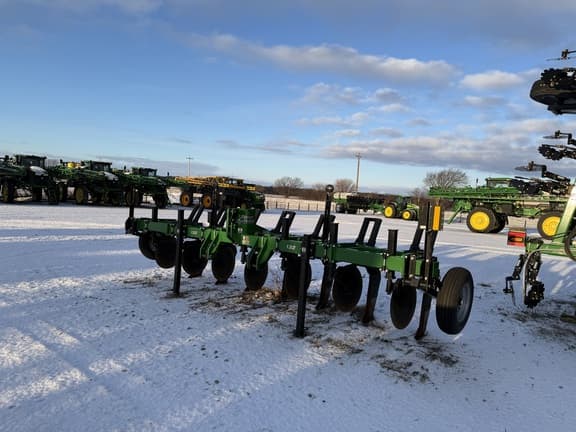 Image of Unverferth Zone-Builder 132 equipment image 1