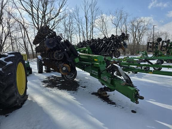 Image of Unverferth Raptor 2030LT equipment image 2