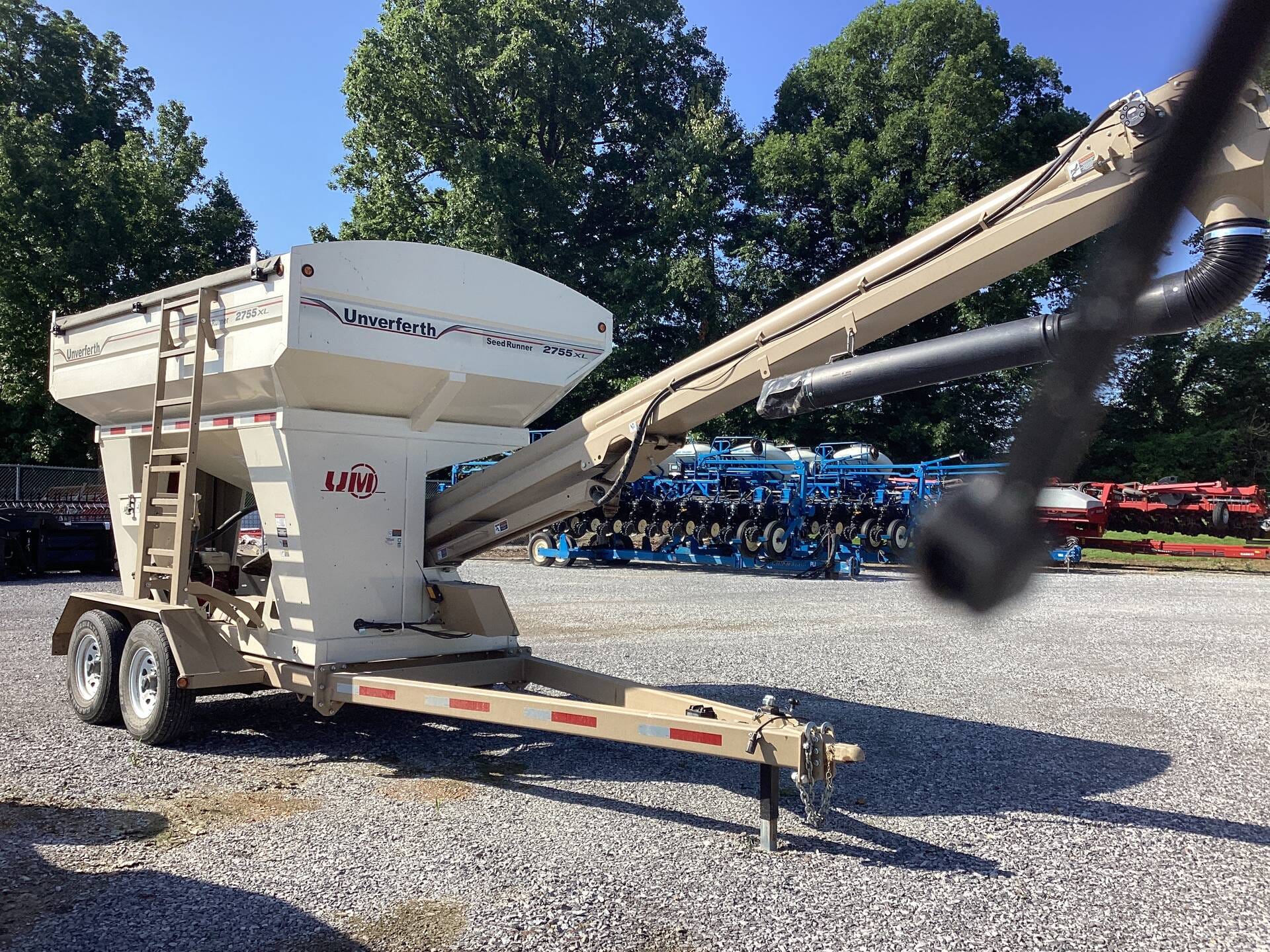 2022 Unverferth 2755XL Equipment Image0