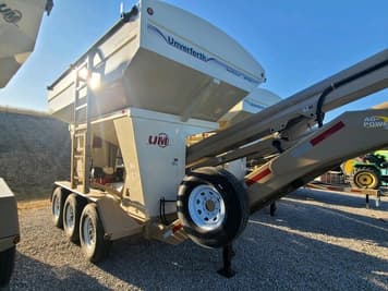 Main image Unverferth Seed Runner 3755XL