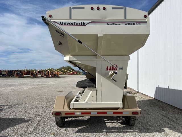 Image of Unverferth 3955XL equipment image 2