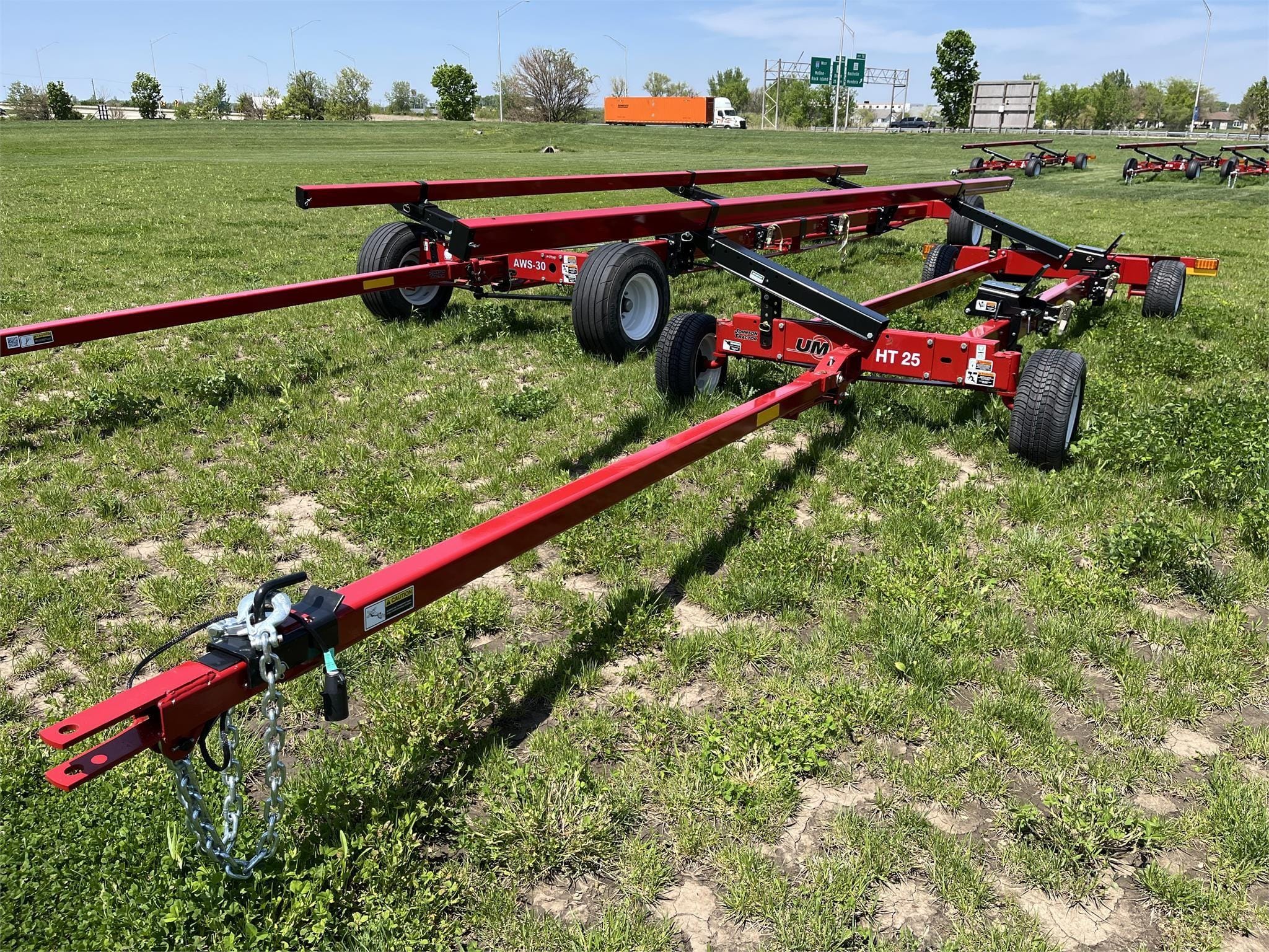 2022 Unverferth HT25 Equipment Image0