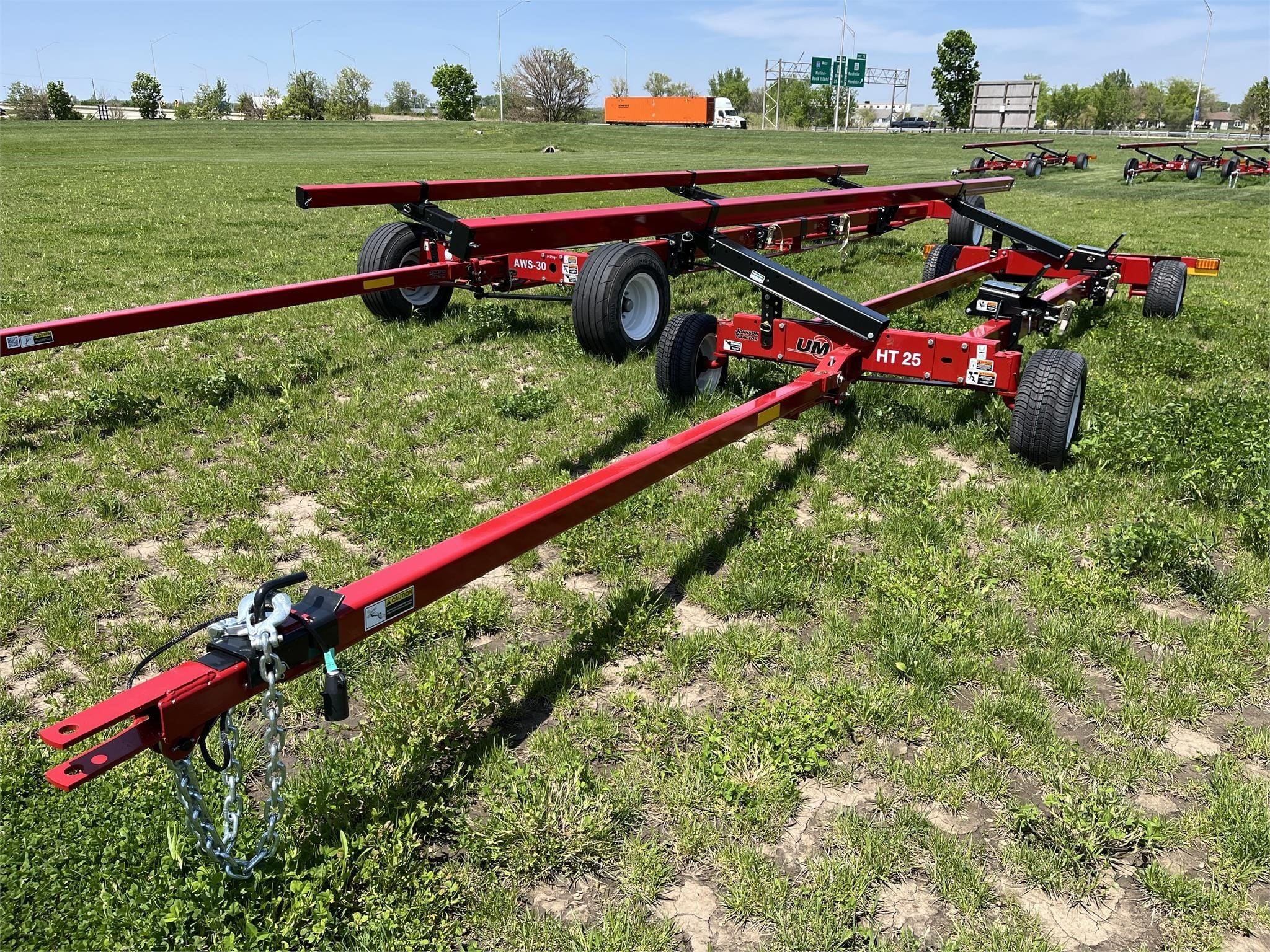 2022 Unverferth HT25 Equipment Image0