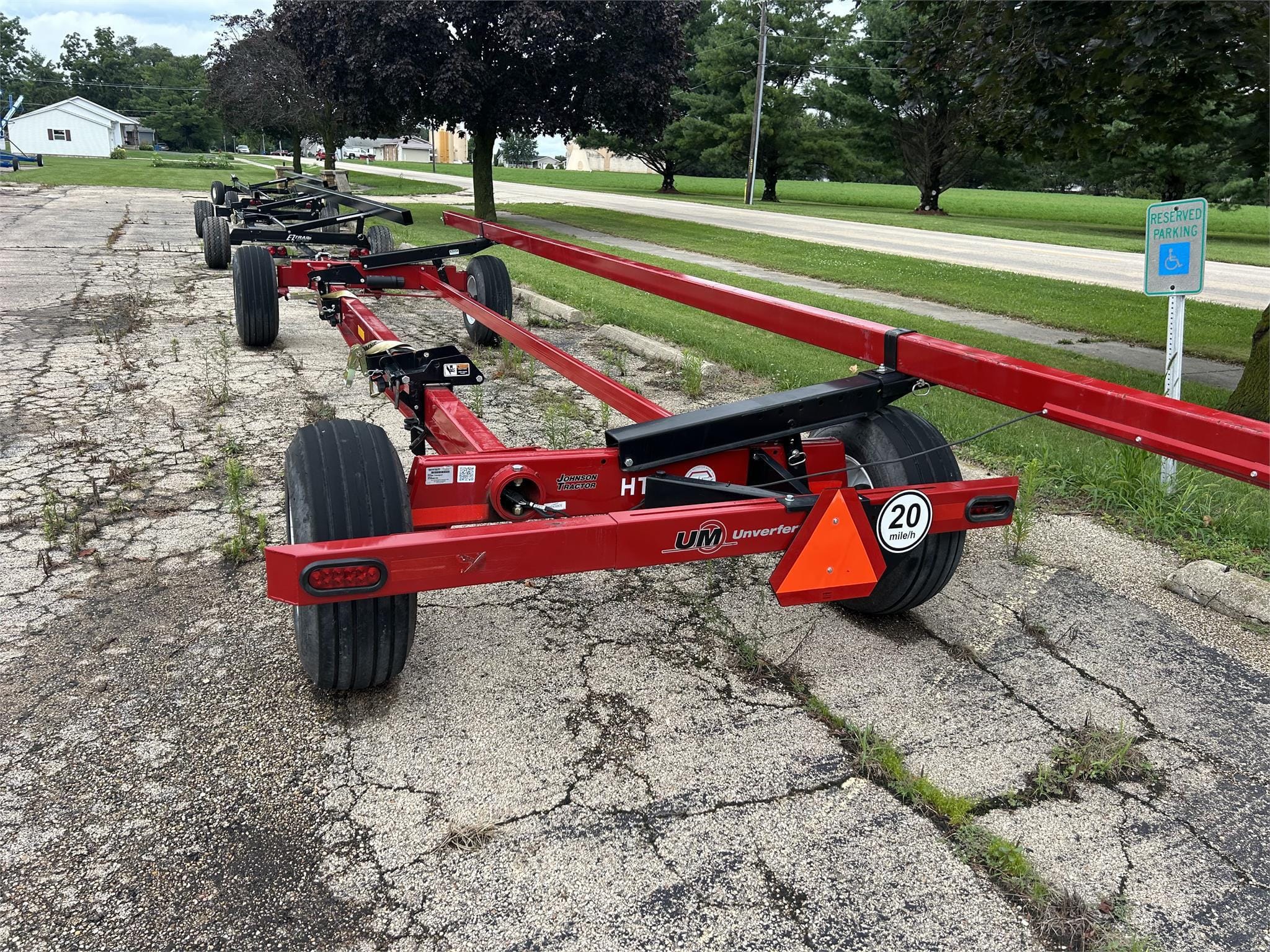 2022 Unverferth HT30 Equipment Image0