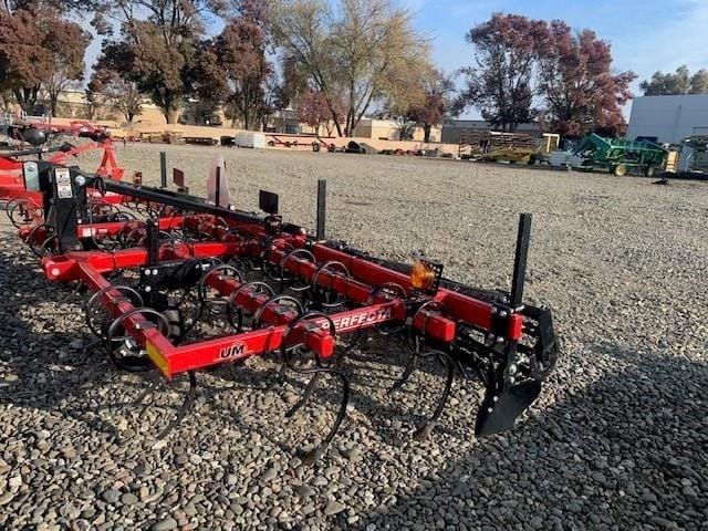 2022 Unverferth Perfecta II Equipment Image0