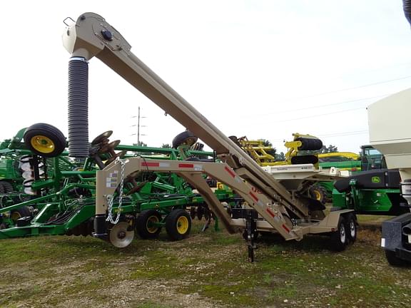 Image of Unverferth 410XL equipment image 3