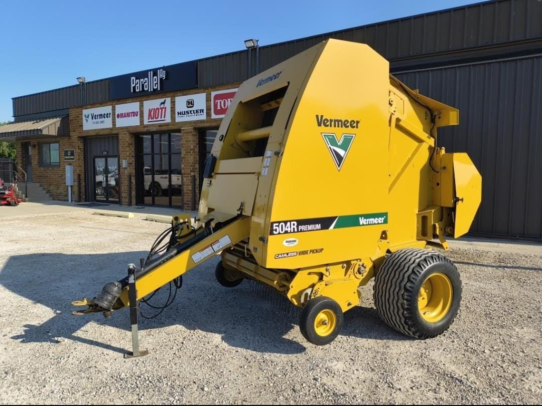 2022 Vermeer 504R Premium Equipment Image0