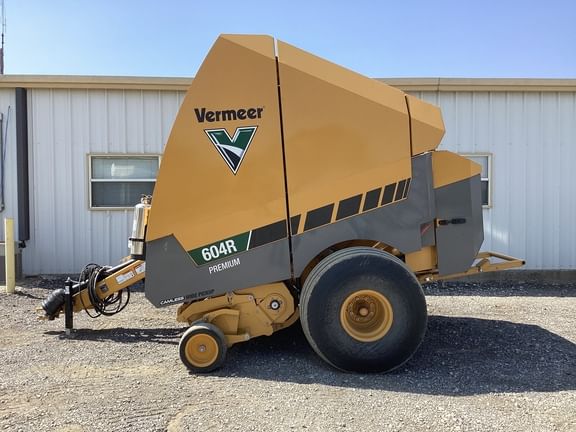 Main image Vermeer 604R Premium