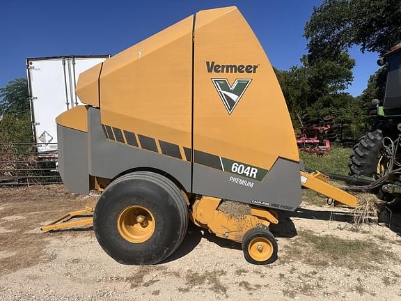 Image of Vermeer 604R Premium equipment image 4