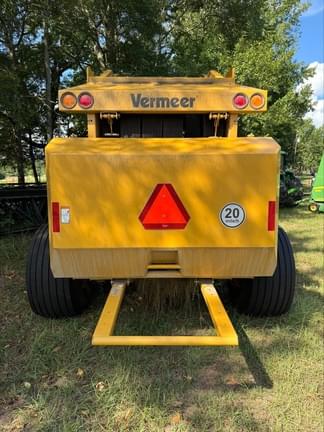 Image of Vermeer 604R Signature equipment image 4