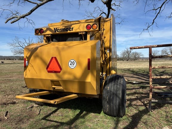 Image of Vermeer 604R Signature equipment image 4