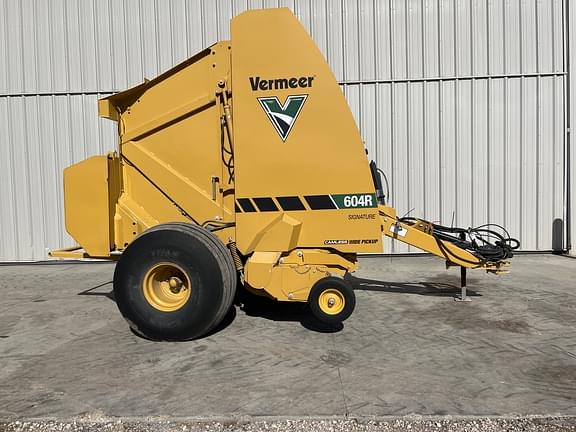 Image of Vermeer 604R Signature equipment image 4