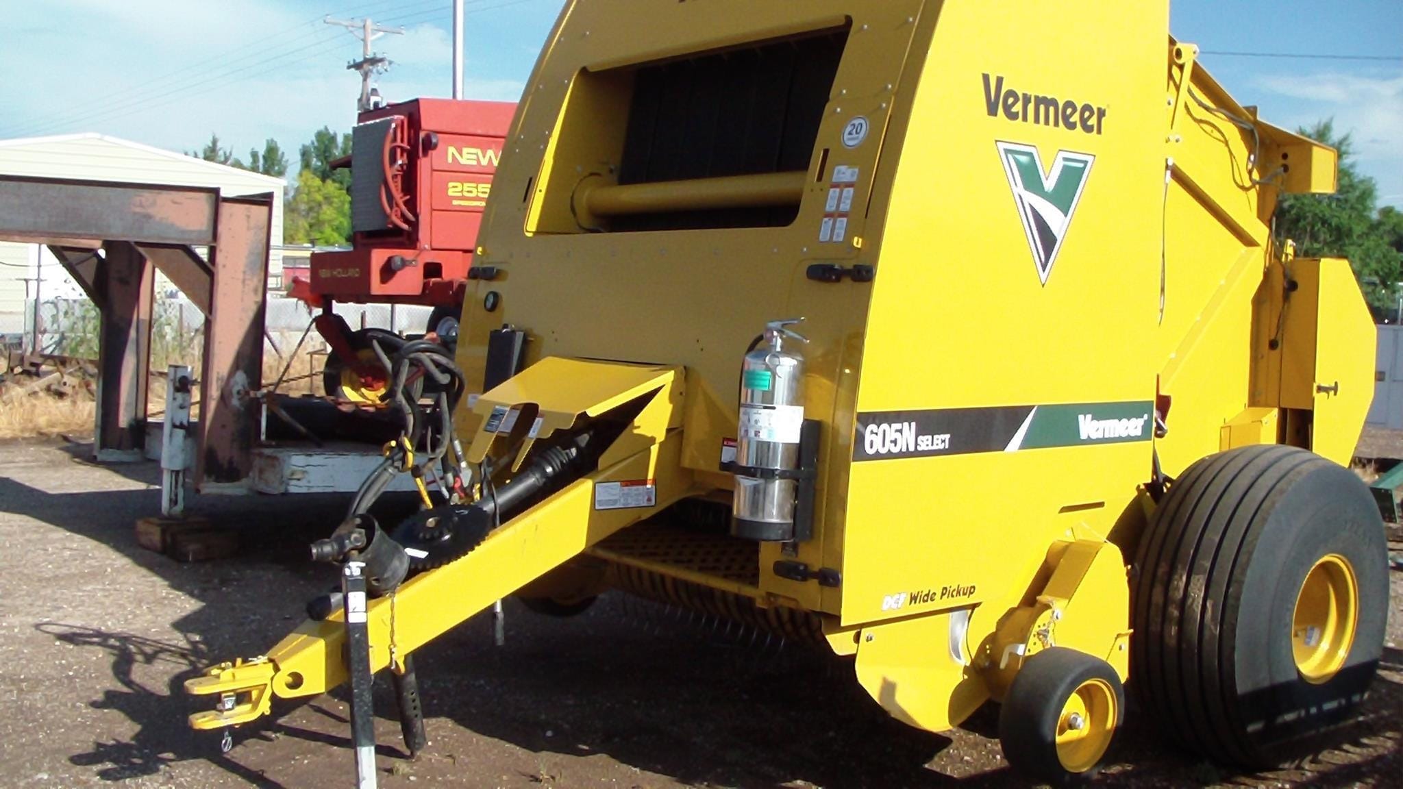 2022 Vermeer 605N Select Equipment Image0