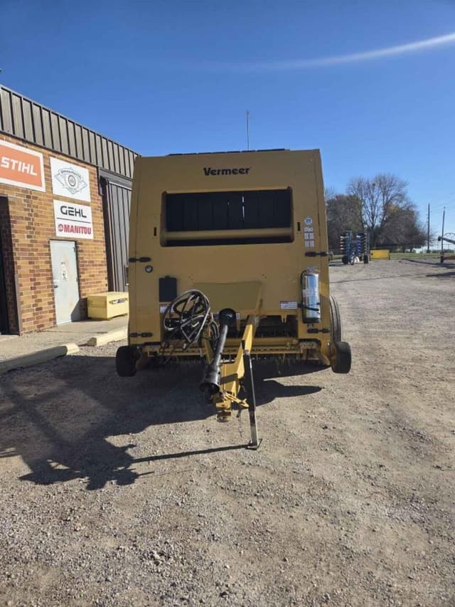 Image of Vermeer 605N Cornstalk Special equipment image 1