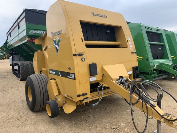 2022 Vermeer 605N Cornstalk Special Equipment Image0