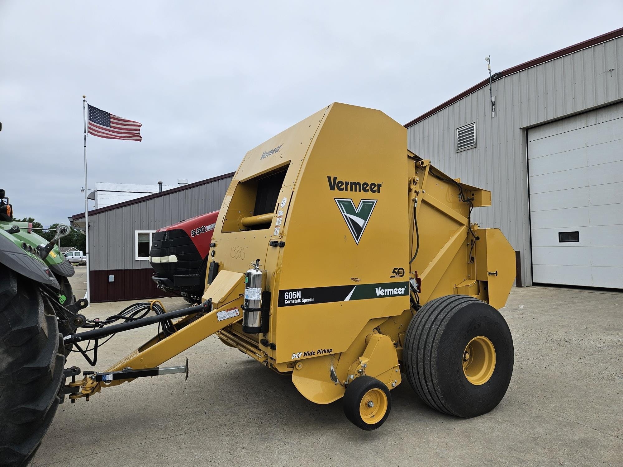 Main image Vermeer 605N Cornstalk Special