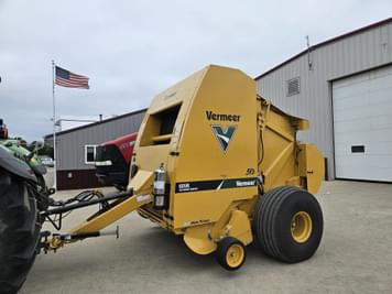 Main image Vermeer 605N Cornstalk Special