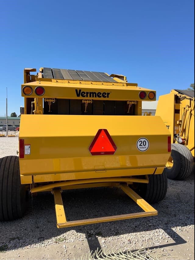 Image of Vermeer 605N Cornstalk Special equipment image 2