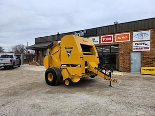 Main image Vermeer 605N Cornstalk Special 0