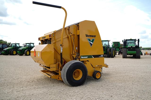 Image of Vermeer 605N Cornstalk Special equipment image 2