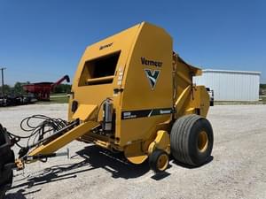 2022 Vermeer 605N Cornstalk Special Image