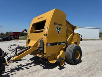 Main image Vermeer 605N Cornstalk Special