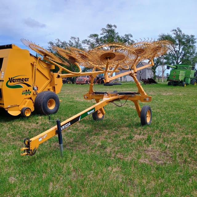 Image of Vermeer VR1224 equipment image 2