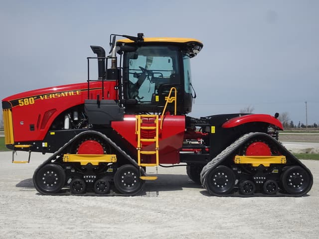 Image of Versatile 580DT equipment image 2