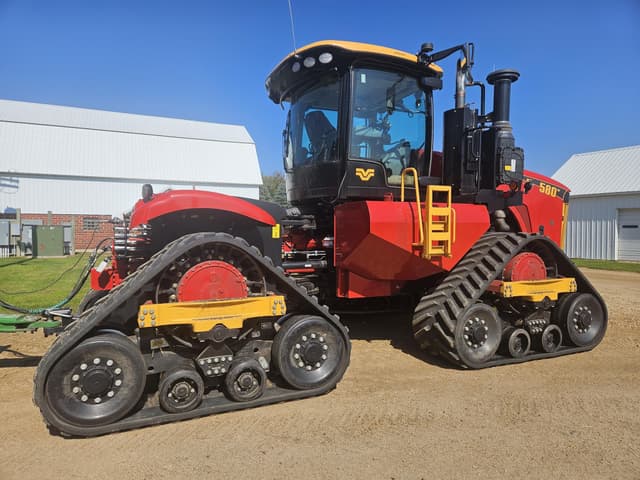 Image of Versatile 580DT equipment image 3