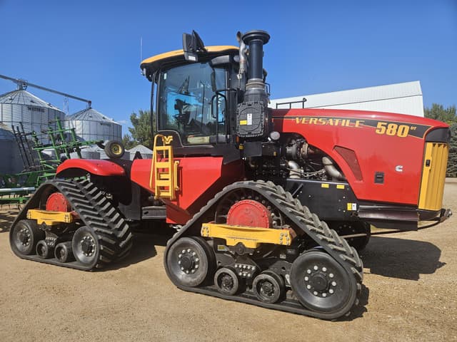 Image of Versatile 580DT equipment image 1