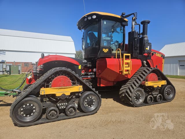 Image of Versatile 580DT equipment image 3