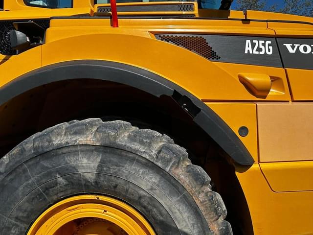 Image of Volvo A25G equipment image 3