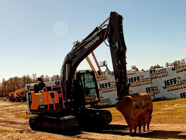 Image of Volvo EC140EL equipment image 2