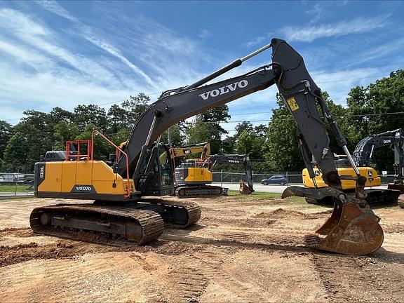 Image of Volvo EC220EL equipment image 1