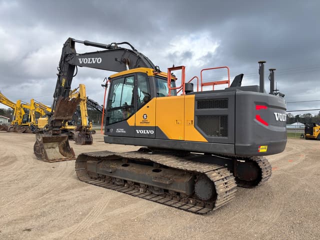 Image of Volvo EC220EL equipment image 4