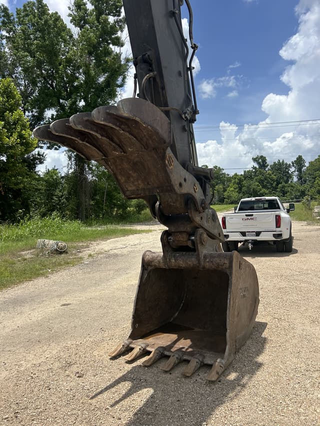 Image of Volvo EC300EL equipment image 4