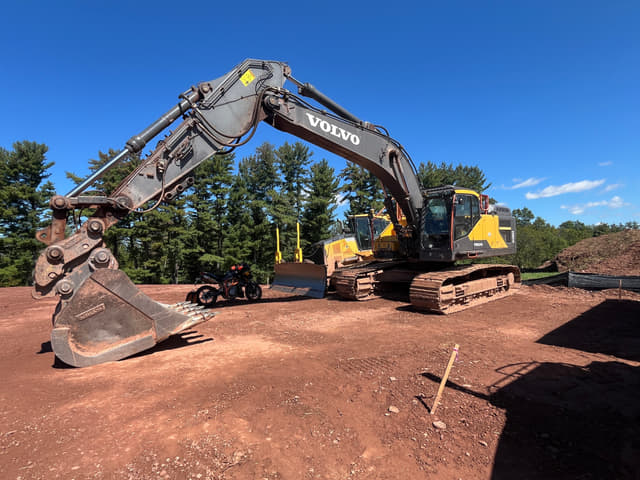 Image of Volvo EC380EL equipment image 2