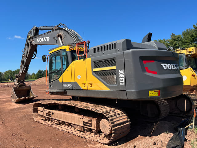 Image of Volvo EC380EL equipment image 4