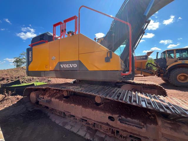 Image of Volvo EC380EL equipment image 1